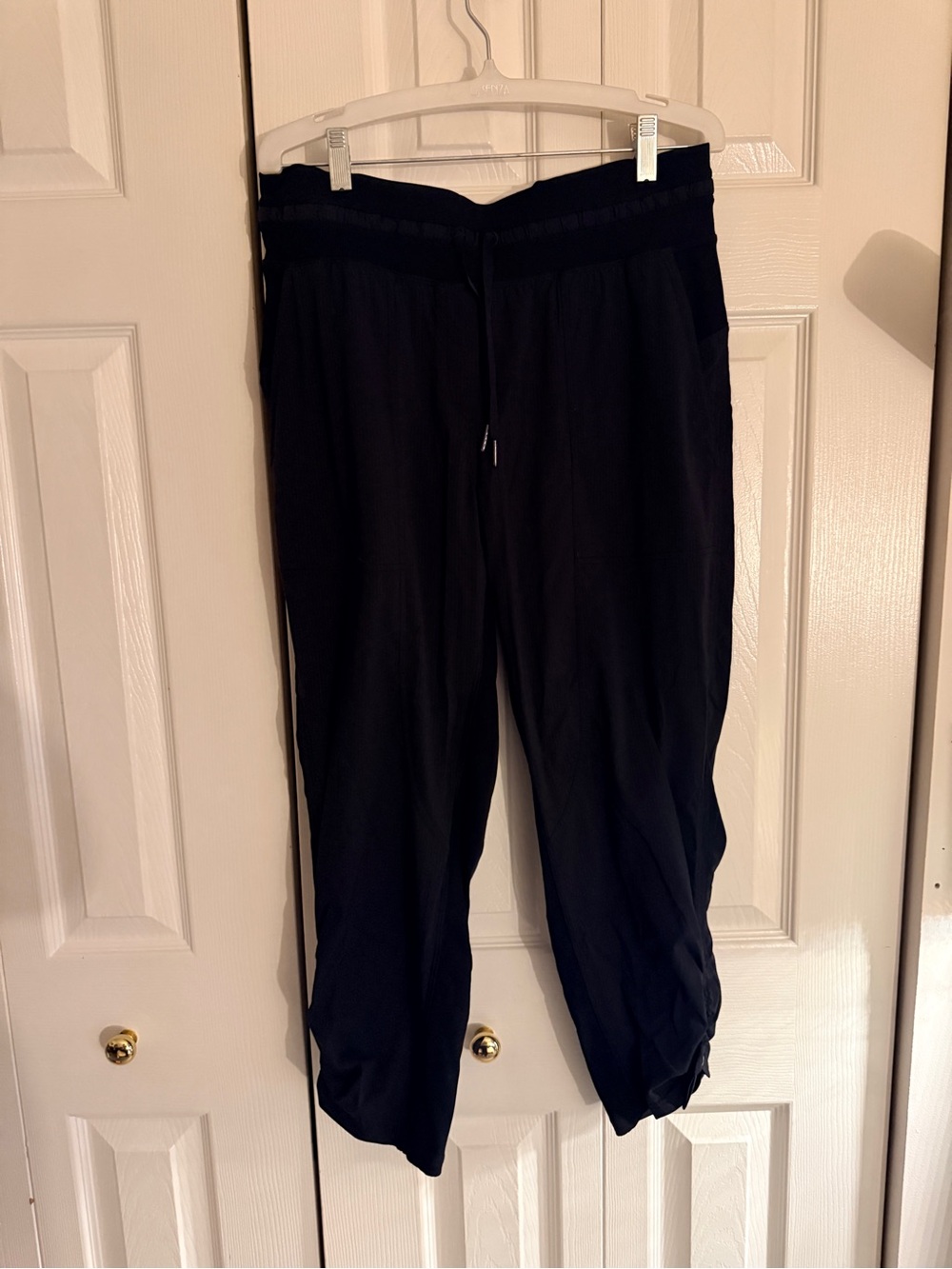 Cropped lululemon pants